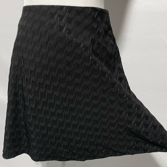 & Other Stories Houndstooth Textured Jacquard Flare Mini Skirt Black Size 4 - Picture 6 of 16